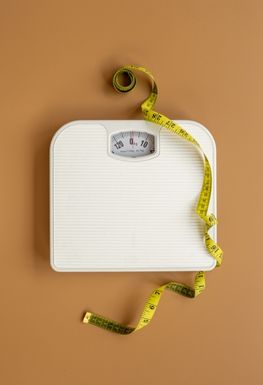 Image of scales and measuring tape